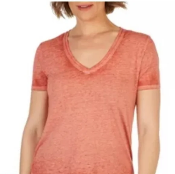 NWT Women's American Rag Slub Tee Shirt Size Medium - Picture 2 of 5